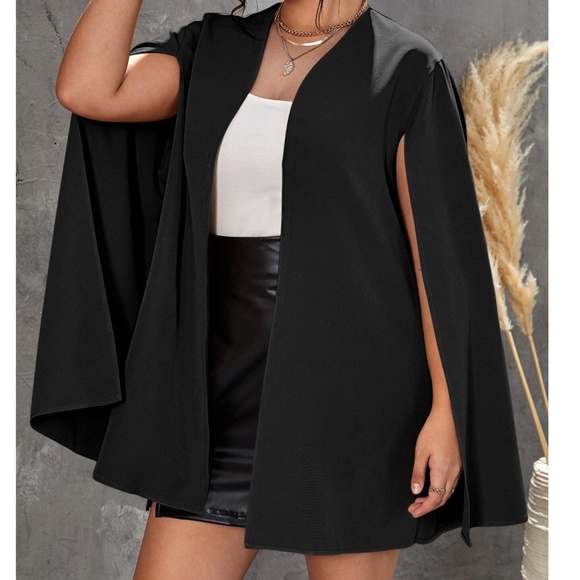 Sophisticated Black Cape Blazer for Women - Picture 3 of 6